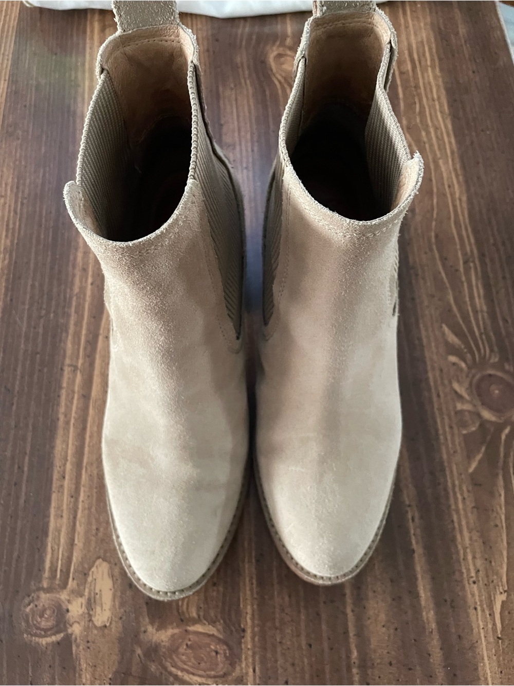 UGG Women's Tan Suede Heeled Chelsea Boots